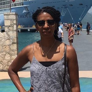 Meet your Posher, Marie